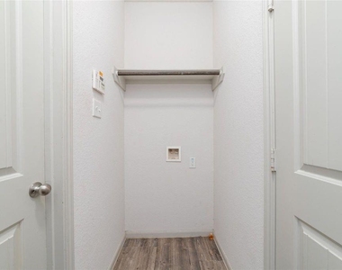 7966 Fijian Cypress Drive - Photo Thumbnail 19