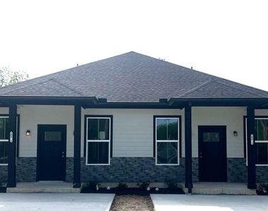 208 Indiana Street - Photo Thumbnail 1