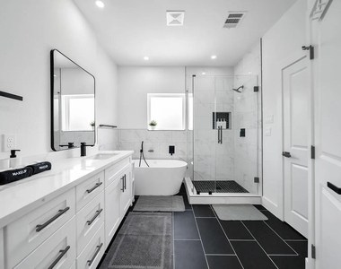 6903 Saint Augustine Street - Photo Thumbnail 5