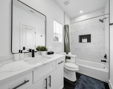 6903 Saint Augustine Street - Photo Thumbnail 15