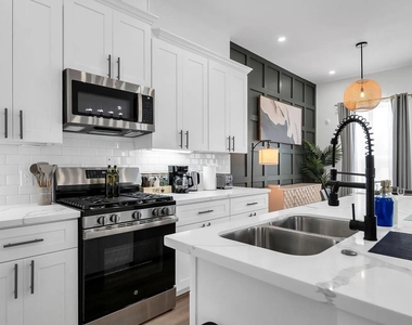 6903 Saint Augustine Street - Photo Thumbnail 6