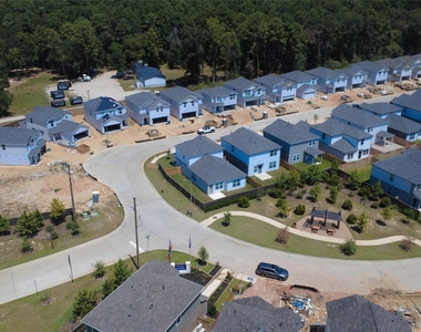 7851 Bergamot Circle - Photo Thumbnail 2