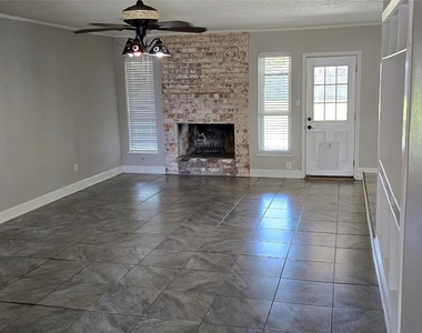 11507 Marrs Drive - Photo Thumbnail 5