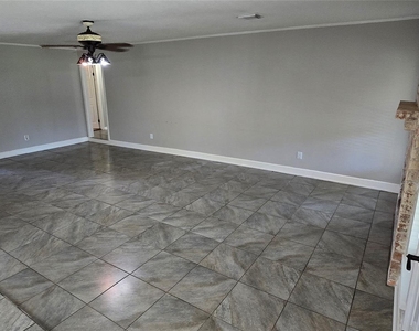 11507 Marrs Drive - Photo Thumbnail 8