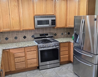 11507 Marrs Drive - Photo Thumbnail 12