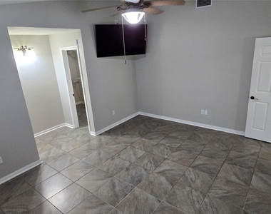 11507 Marrs Drive - Photo Thumbnail 17