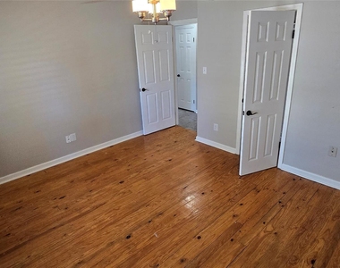 11507 Marrs Drive - Photo Thumbnail 24