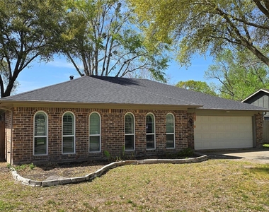 11507 Marrs Drive - Photo Thumbnail 2