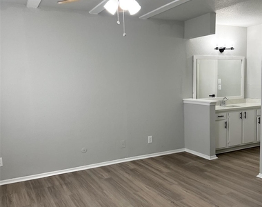6200 W Tidwell Road - Photo Thumbnail 7