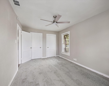 613 Winding Way Street - Photo Thumbnail 4