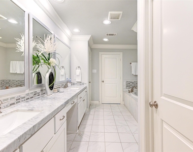 13622 Teal Bluff Lane - Photo Thumbnail 31