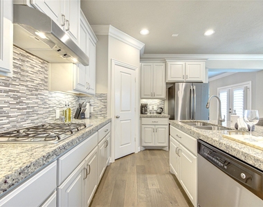 13622 Teal Bluff Lane - Photo Thumbnail 18
