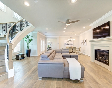 13622 Teal Bluff Lane - Photo Thumbnail 3