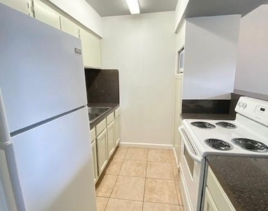 4701 Bell Street - Photo Thumbnail 6