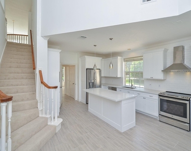 5519 Evening Shore Drive - Photo Thumbnail 13