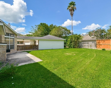 5519 Evening Shore Drive - Photo Thumbnail 34