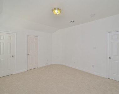 5519 Evening Shore Drive - Photo Thumbnail 29