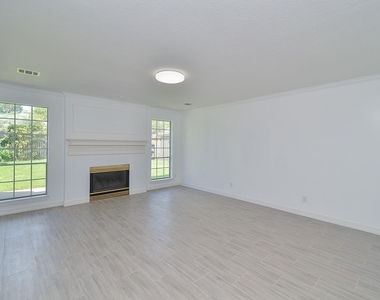 5519 Evening Shore Drive - Photo Thumbnail 18