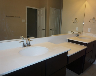 1235 Posey Ridge Lane - Photo Thumbnail 9