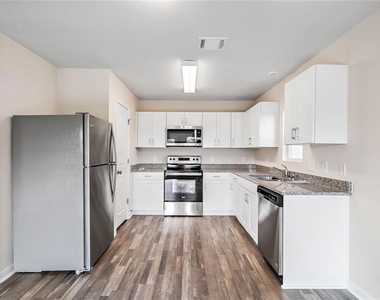 15528 Briar Forest Drive - Photo Thumbnail 9