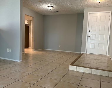 17007 Jane Lynn Lane - Photo Thumbnail 6