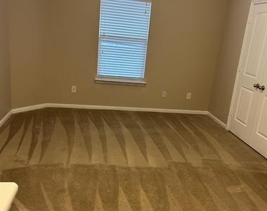 26903 Glacier Creek Drive - Photo Thumbnail 8