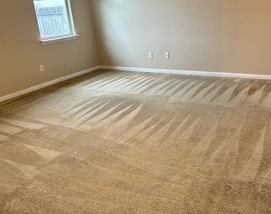26903 Glacier Creek Drive - Photo Thumbnail 6