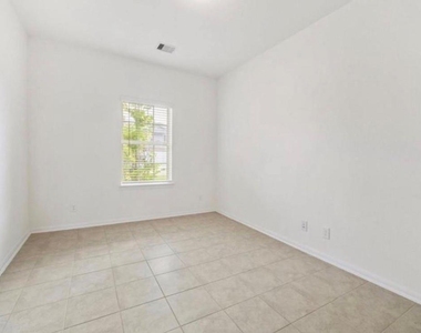 8711 Willet Street - Photo Thumbnail 4