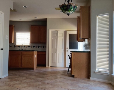 5110 Brett Drive - Photo Thumbnail 12
