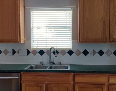 5110 Brett Drive - Photo Thumbnail 18