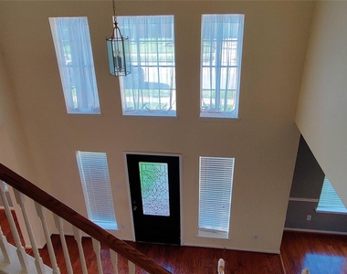 5110 Brett Drive - Photo Thumbnail 7