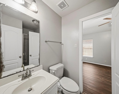 28211 Emerald Creek Lane - Photo Thumbnail 15