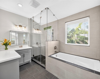 10335 Emnora Lane - Photo Thumbnail 23