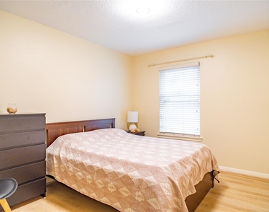18310 Spellbrook Drive - Photo Thumbnail 5