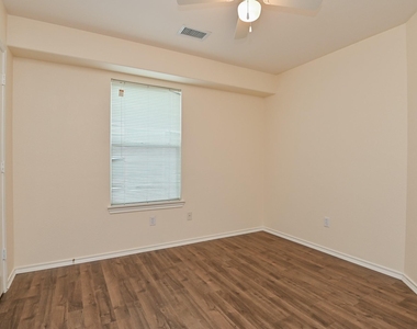16827 Bellmoor Lane - Photo Thumbnail 25