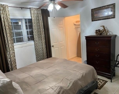 9642 Intervale Street - Photo Thumbnail 12