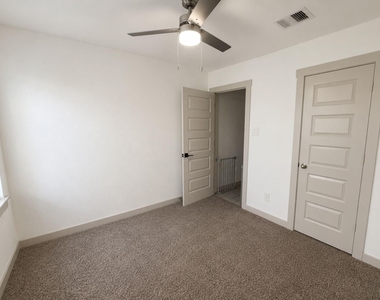 29747 Cayenne Circle - Photo Thumbnail 12