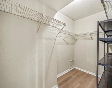 3770 Lovers Wood Lane - Photo Thumbnail 24