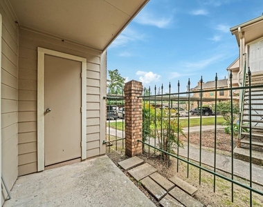 3770 Lovers Wood Lane - Photo Thumbnail 21