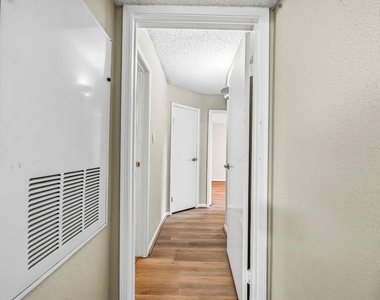 3770 Lovers Wood Lane - Photo Thumbnail 18