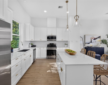 835 Rachel Street - Photo Thumbnail 11