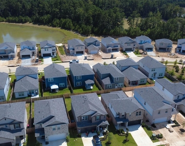 7739 Bergamot Circle - Photo Thumbnail 2