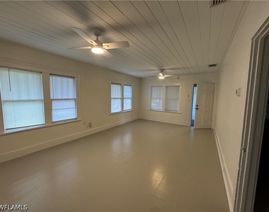 2525 Broadway - Photo Thumbnail 5