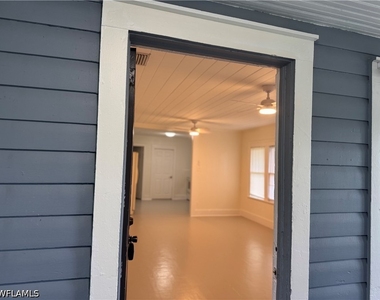 2525 Broadway - Photo Thumbnail 2