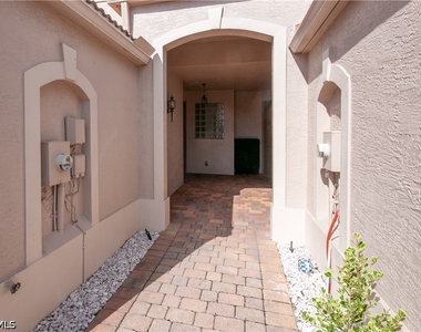 3846 Cherrybrook Loop - Photo Thumbnail 4