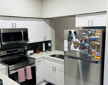 8312 Bernwood Cove Loop - Photo Thumbnail 3