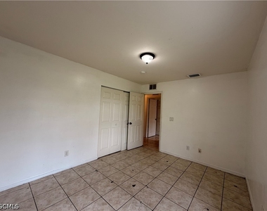 2438 George Avenue S - Photo Thumbnail 8