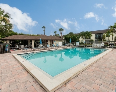 9275 Lake Park Drive - Photo Thumbnail 19