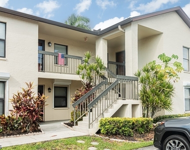 9275 Lake Park Drive - Photo Thumbnail 1