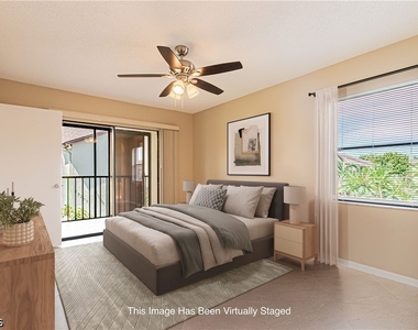 9275 Lake Park Drive - Photo Thumbnail 9